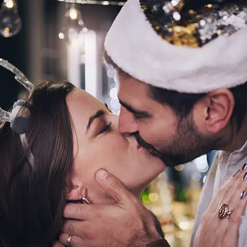 New Years Eve kiss